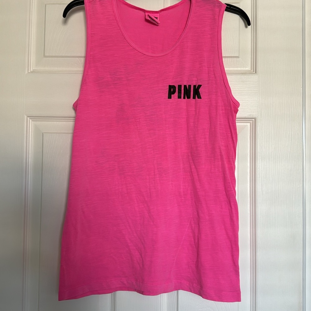 Pink tank - Picture 2 of 2